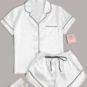 💕White satin PJ set💕
